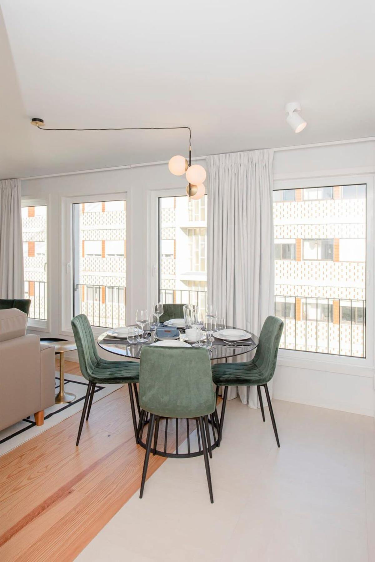 Liiiving In Porto-Modern & Glam Rooftop Apartment Bagian luar foto