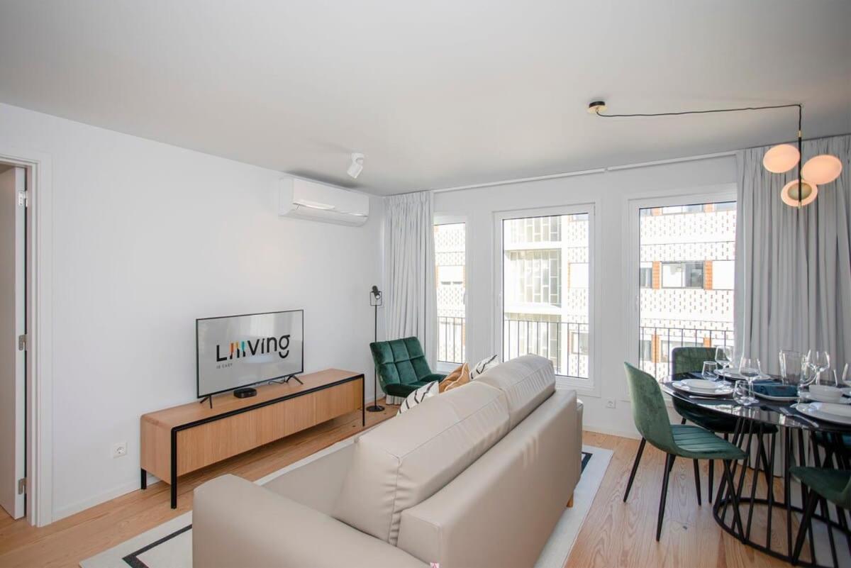 Liiiving In Porto-Modern & Glam Rooftop Apartment Bagian luar foto