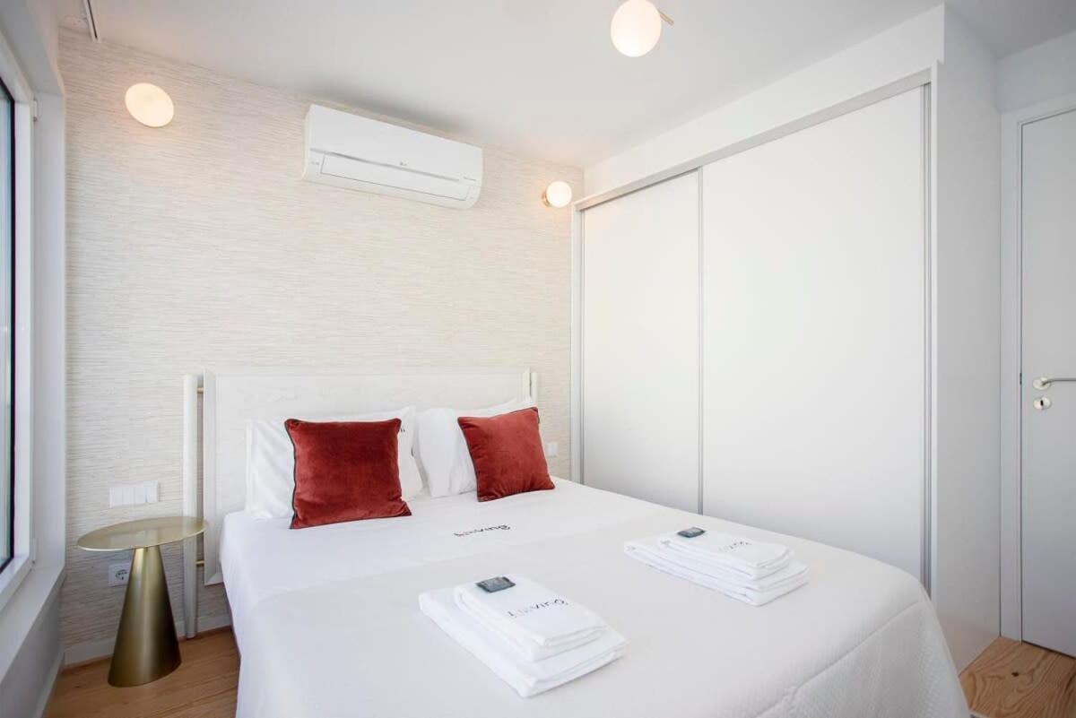 Liiiving In Porto-Modern & Glam Rooftop Apartment Bagian luar foto